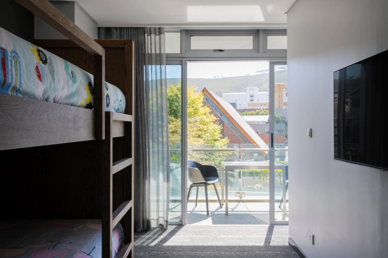 The Capital 15 On Orange & Hotel 5*