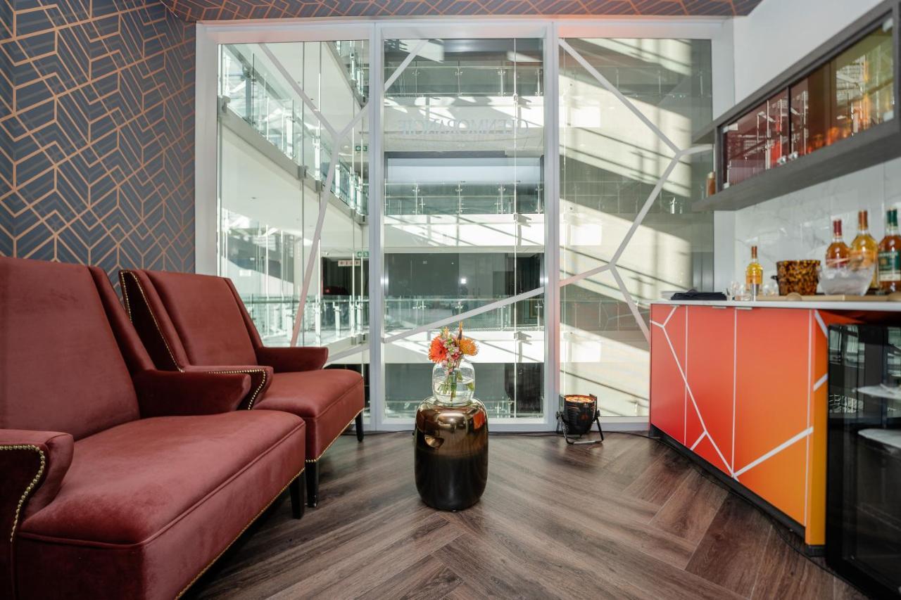 Hotel The Capital 15 On Orange & 5*