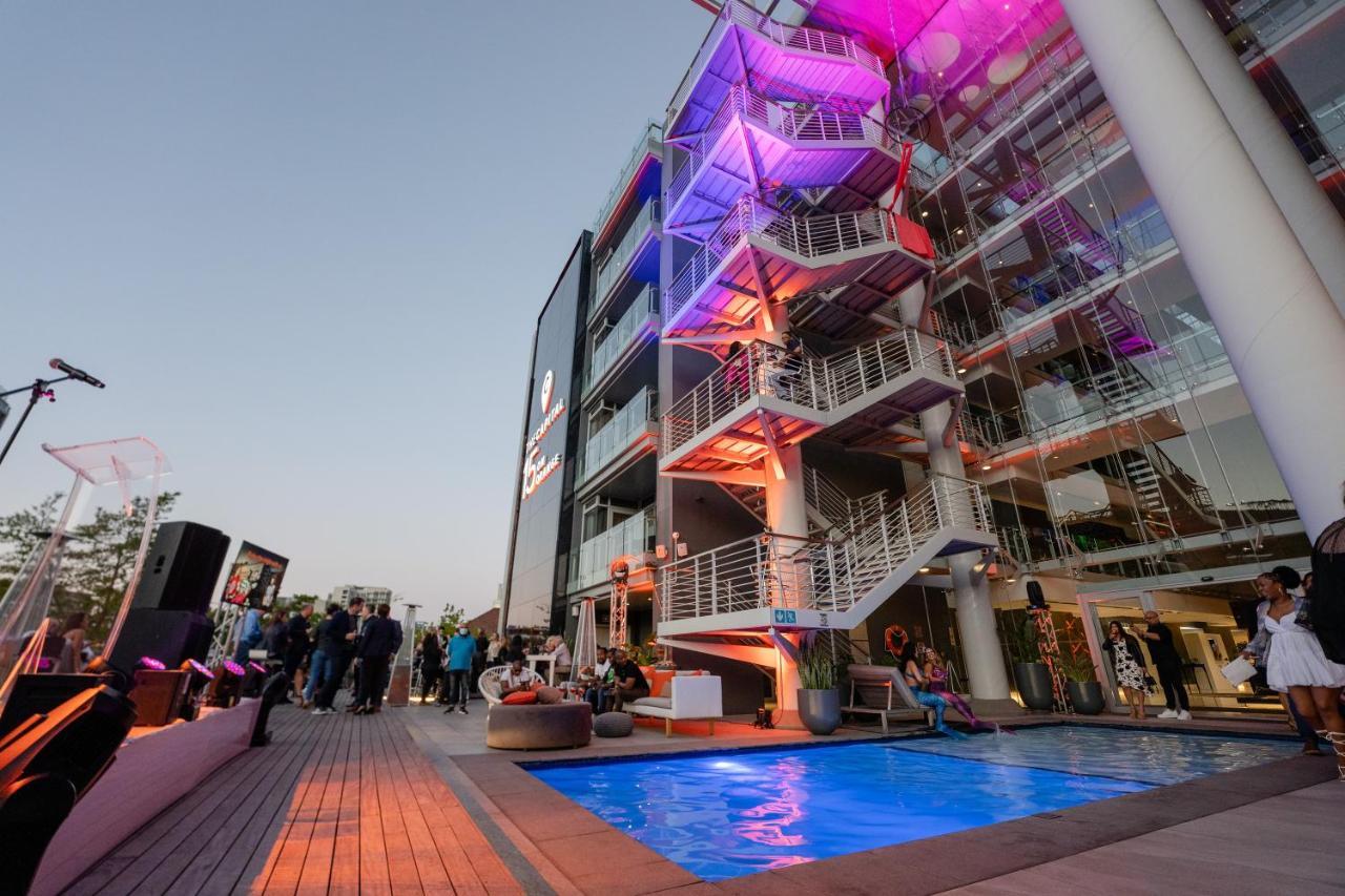 The Capital 15 On Orange & Cape Town